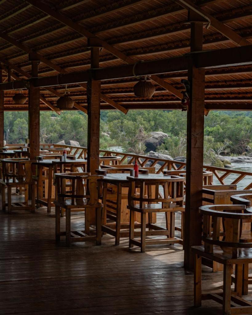 מלון Leo Woods Hampi River View מראה חיצוני תמונה