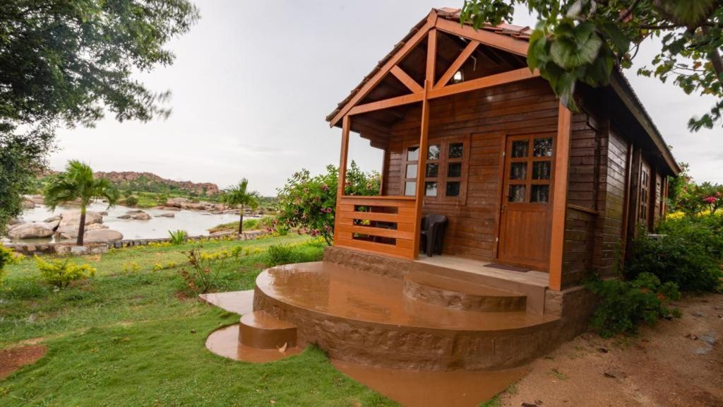 מלון Leo Woods Hampi River View מראה חיצוני תמונה